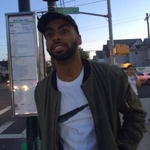 Meet your Posher, Lawrence